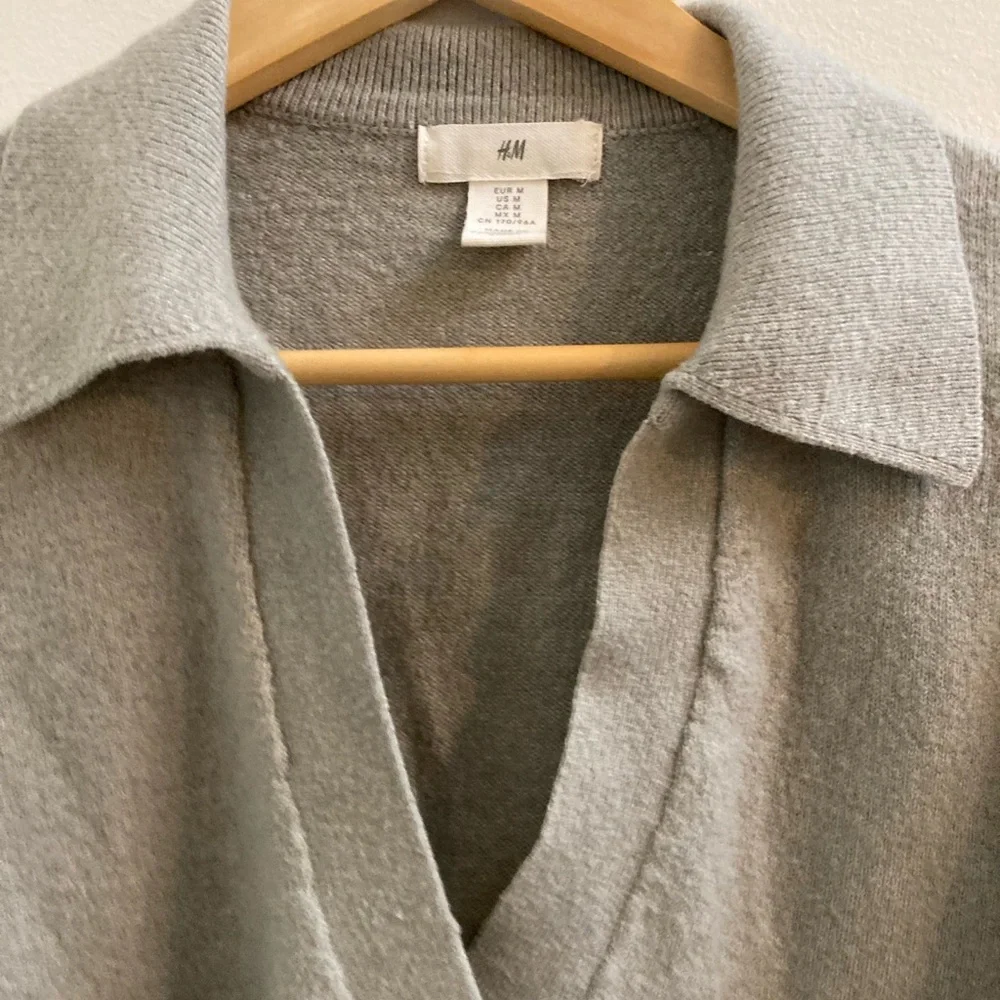 H&M collared sweater - Picture 4 of 6